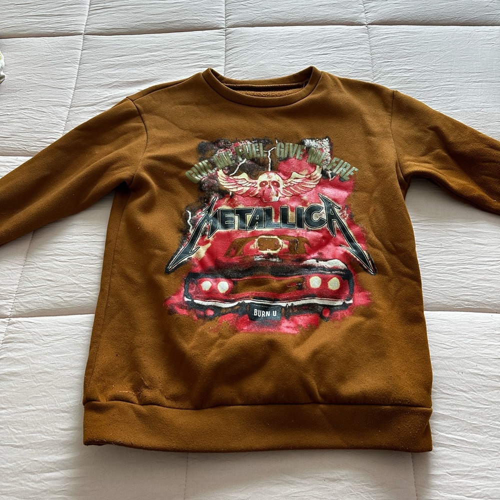 Distressed thin graphic sweatshirt